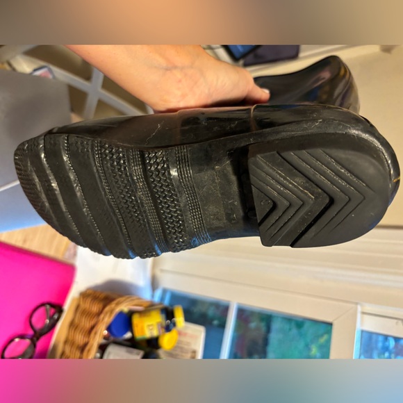 Gently Used Tall Hunter Black Shinny Rain Boots Women’s Size 8/9 - Picture 6 of 9